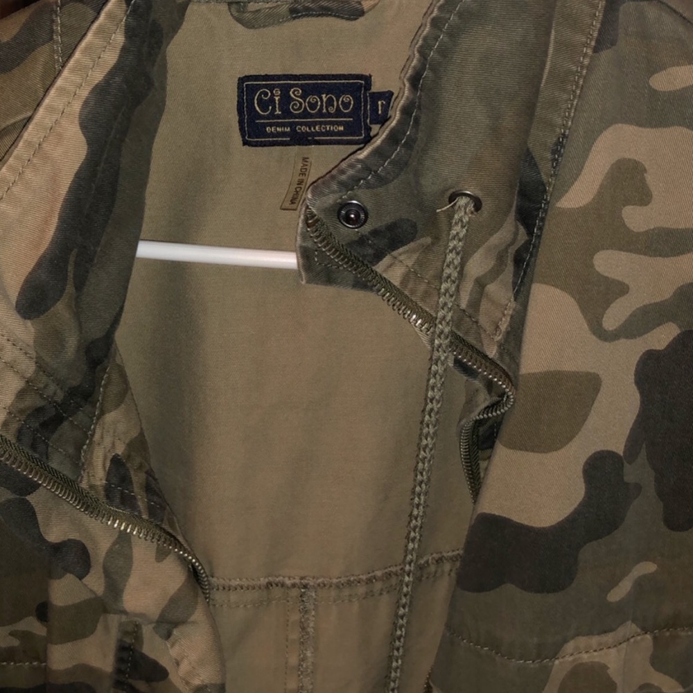 Army jackets - Picture 4 of 4
